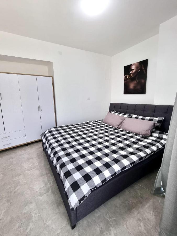Sima Suite Ashdod Luaran gambar